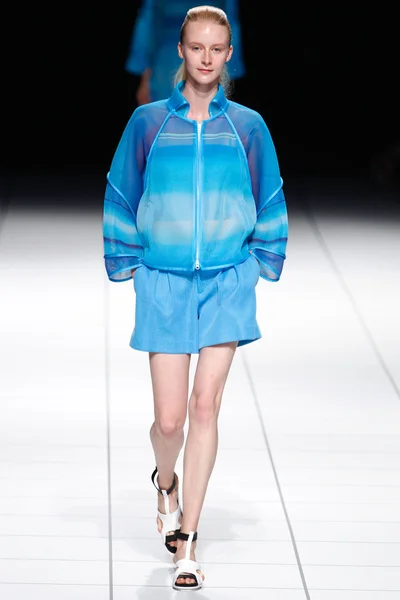 Look 29